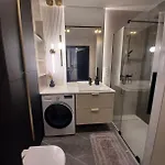 Apartment Up *